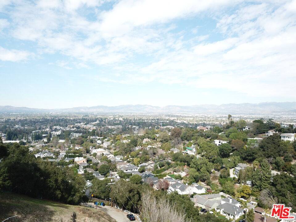Studio City, CA 91604,3741 N Avenida Del Sol