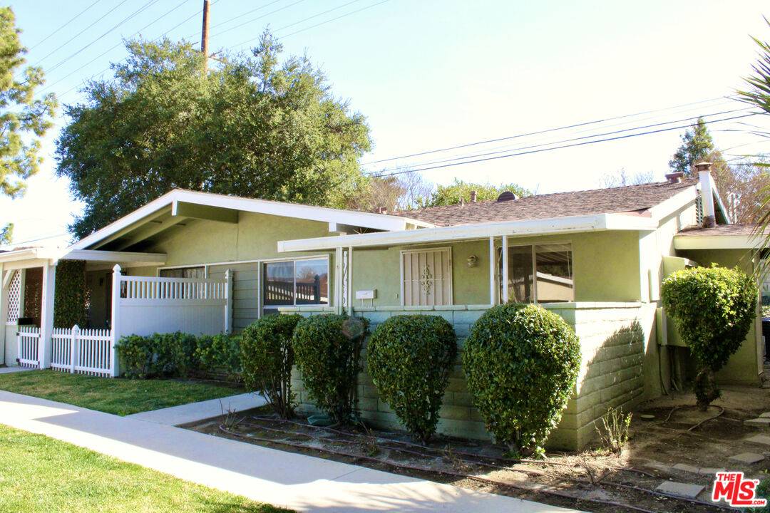 Newhall, CA 91321,19118 Avenue Of The Oaks #D