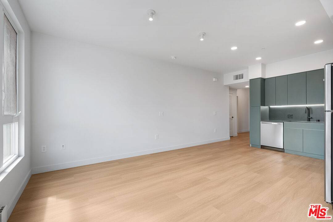 Culver City, CA 90232,10601 Washington Blvd #401