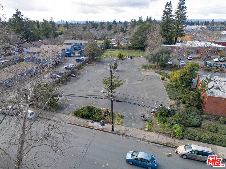 Santa Rosa, CA 95407,595 Dutton Ave