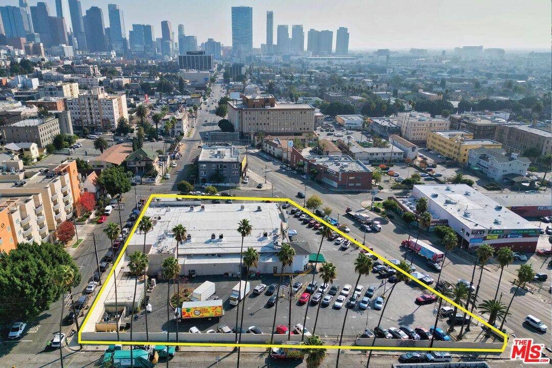 Los Angeles, CA 90006,2323 W Olympic Blvd