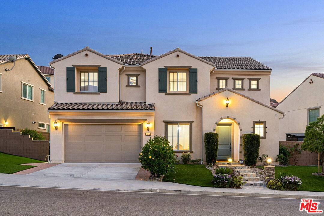 West Hills, CA 91304,24236 W Stone Bend Ln