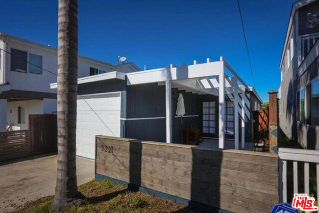 Hermosa Beach, CA 90254,1221 10th St