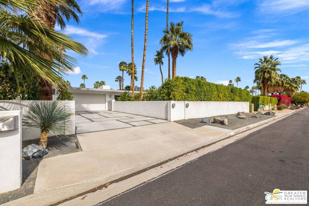 Palm Springs, CA 92264,242 E Morongo Rd