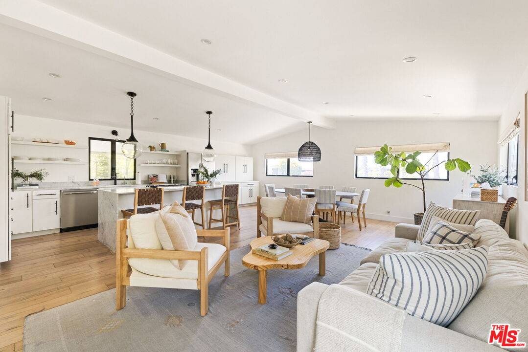 Malibu, CA 91604,29500 Heathercliff Road #14