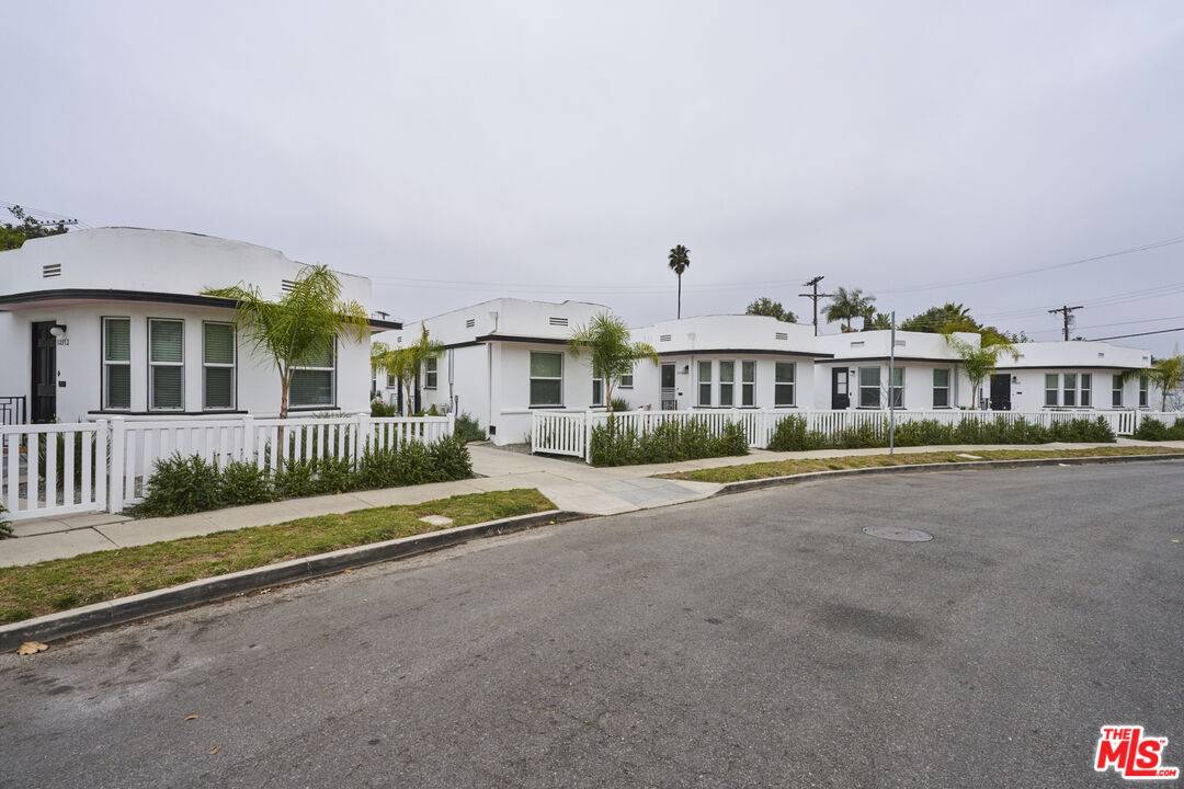 Los Angeles, CA 90064,10368 Bellwood Ave
