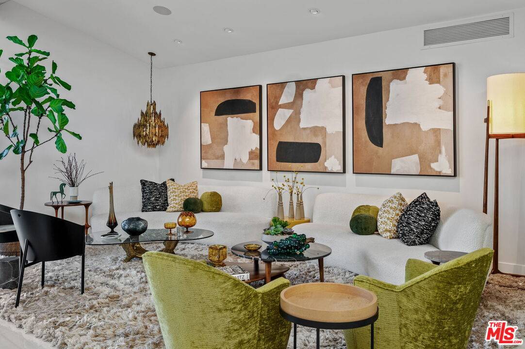 Palm Springs, CA 92264,994 E Balboa Cir