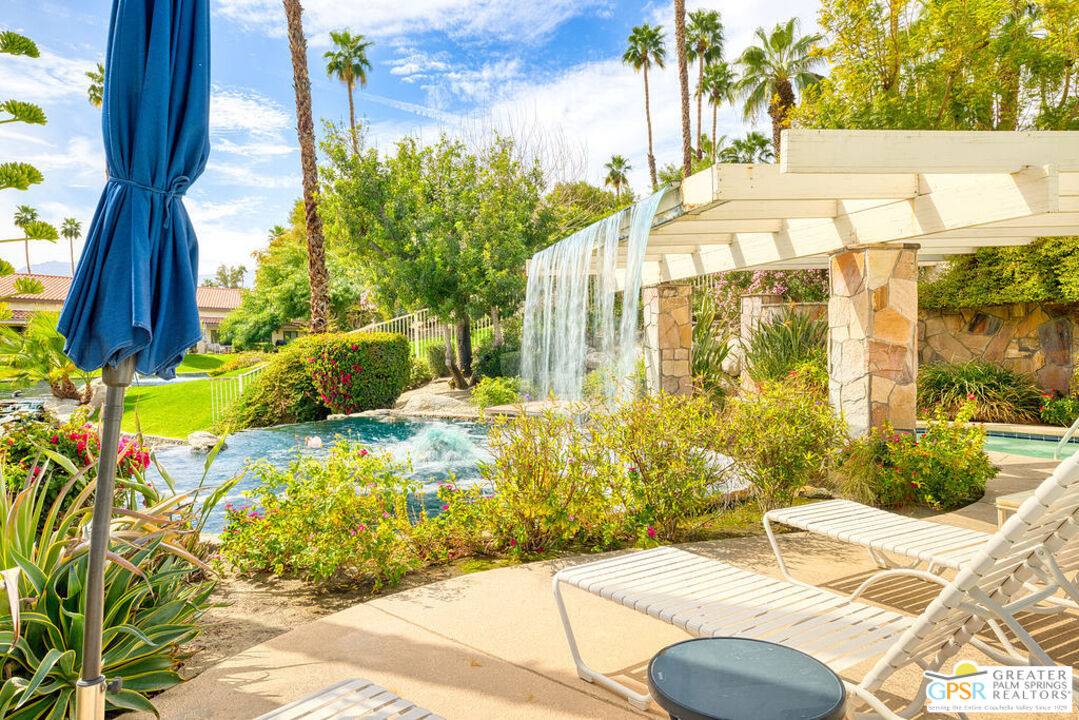 Palm Desert, CA 92260,310 Lakewood Ln