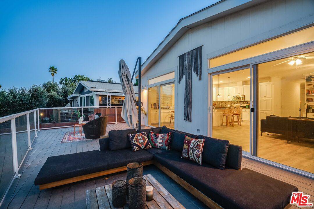 Topanga, CA 90290,1302 Zuni Ln