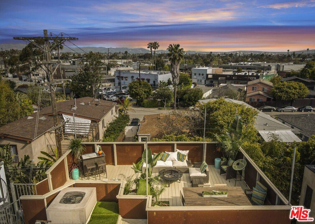 Venice, CA 90291,657 Mildred Ave