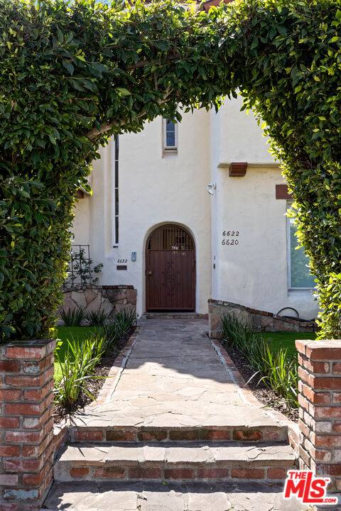 Los Angeles, CA 90048,6620 W 6th St