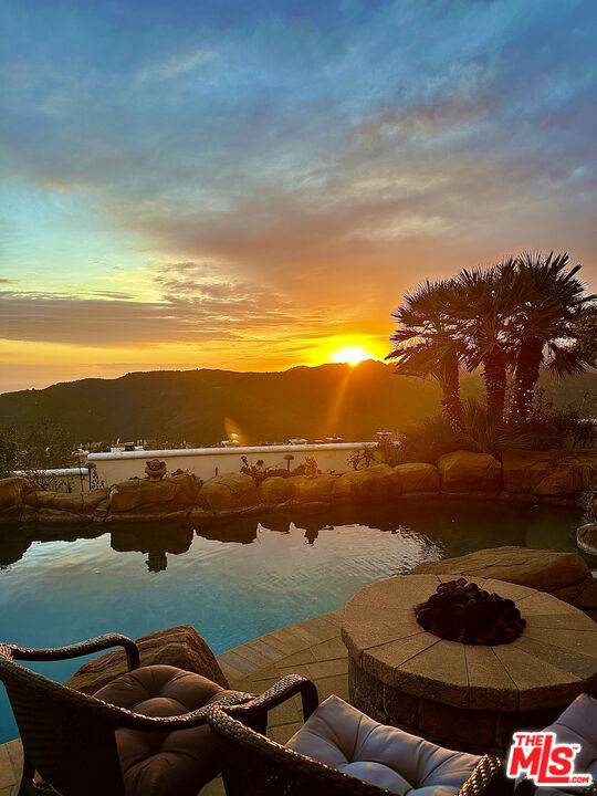 Pacific Palisades, CA 90272,1738 Chastain Pkwy