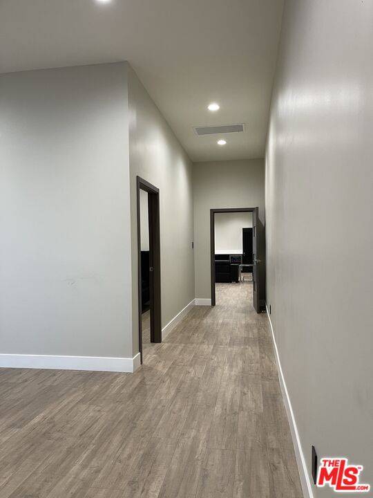North Hollywood, CA 91601,5627 Cahuenga Blvd