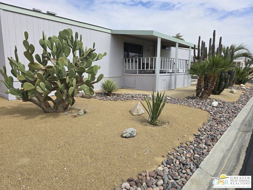 Desert Hot Springs, CA 92240,15300 Palm Dr #18