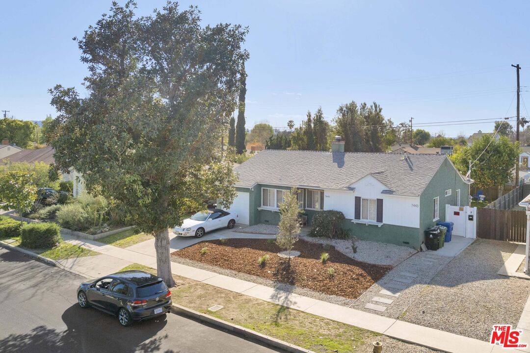 Lake Balboa, CA 91406,7445 Amestoy Ave