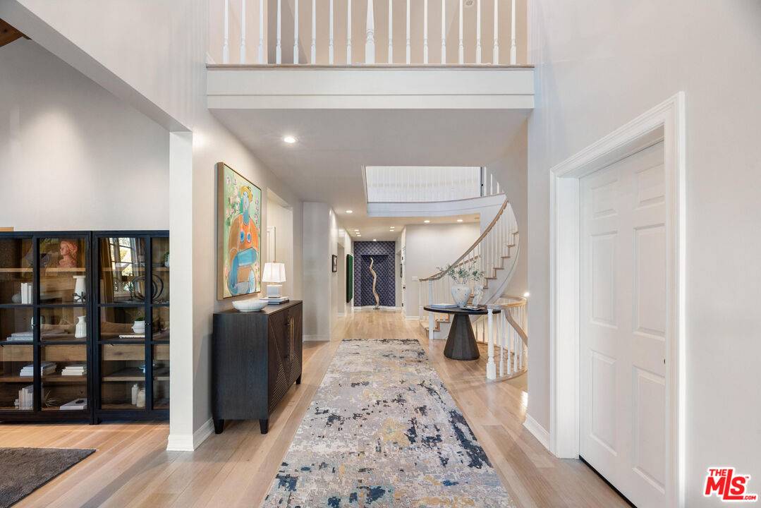 Santa Monica, CA 90402,422 21st St