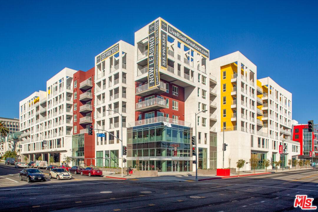 Los Angeles, CA 90005,750 S Oxford Ave #742