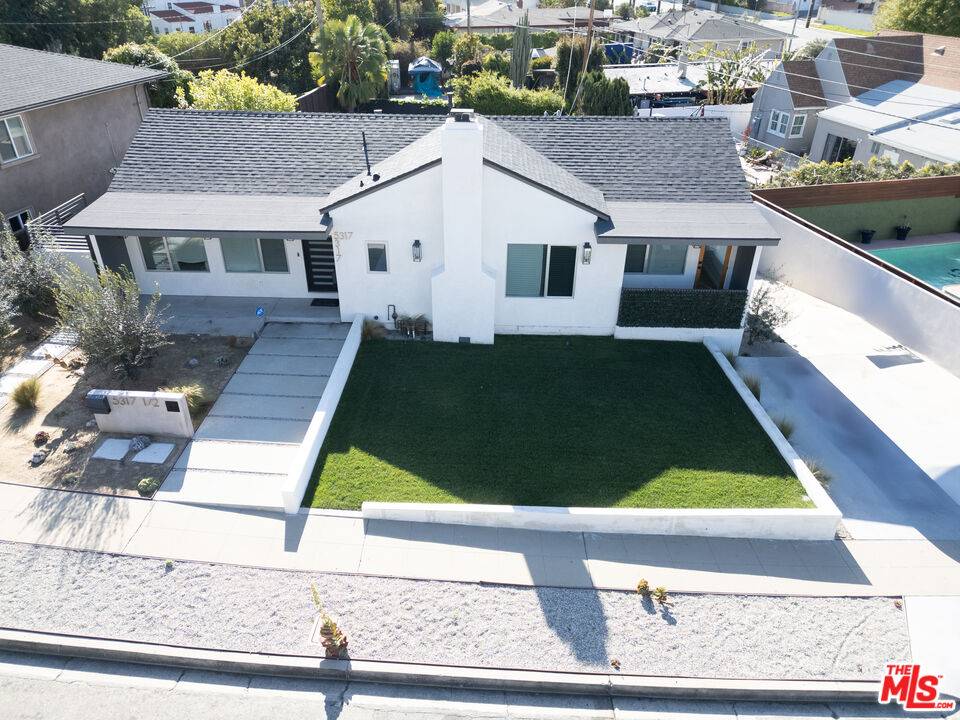 Los Angeles, CA 90043,5317 Valley Ridge Ave