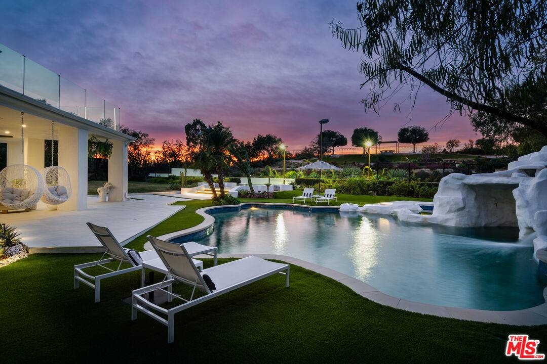 Calabasas, CA 91302,5541 Amber Cir