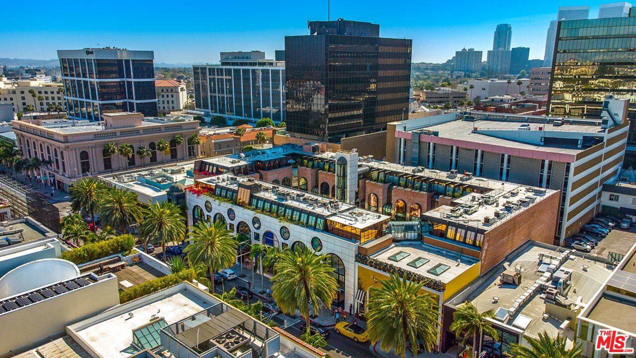 Beverly Hills, CA 90210,421 RODEO DR #Pent 1&3