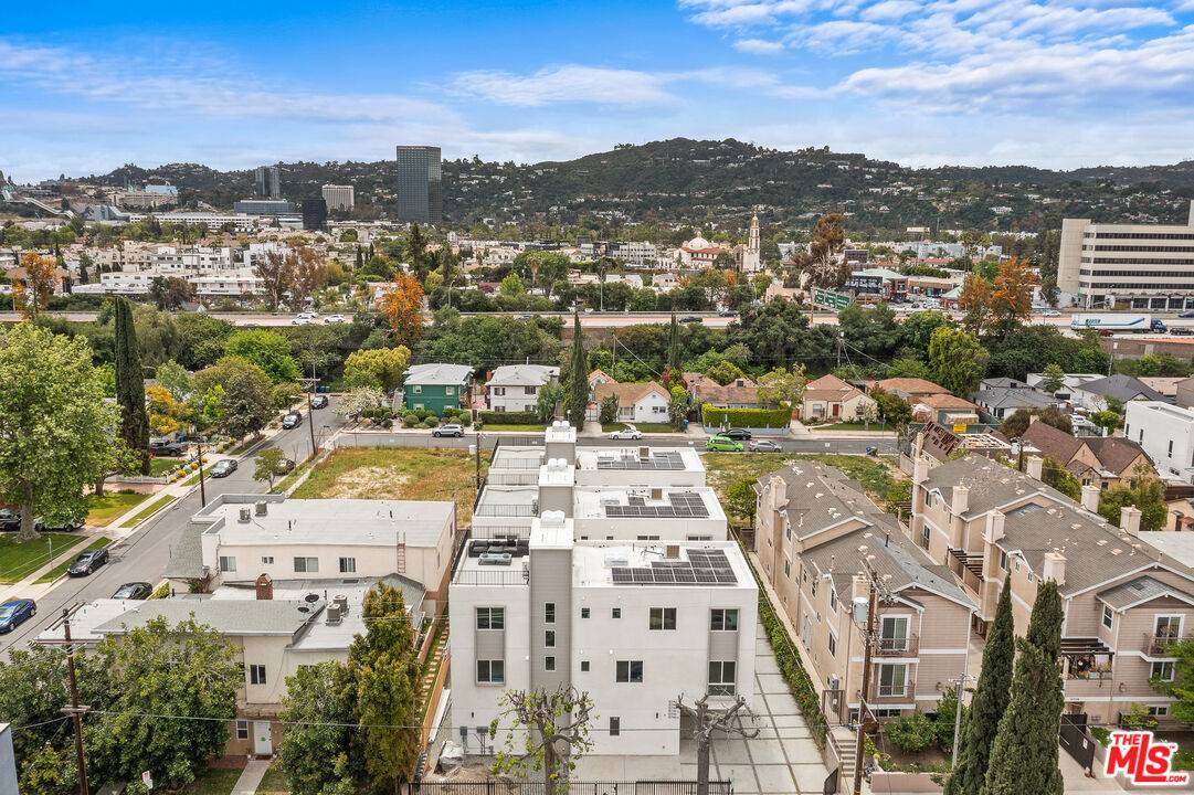 North Hollywood, CA 91602,10742 Hortense St #6