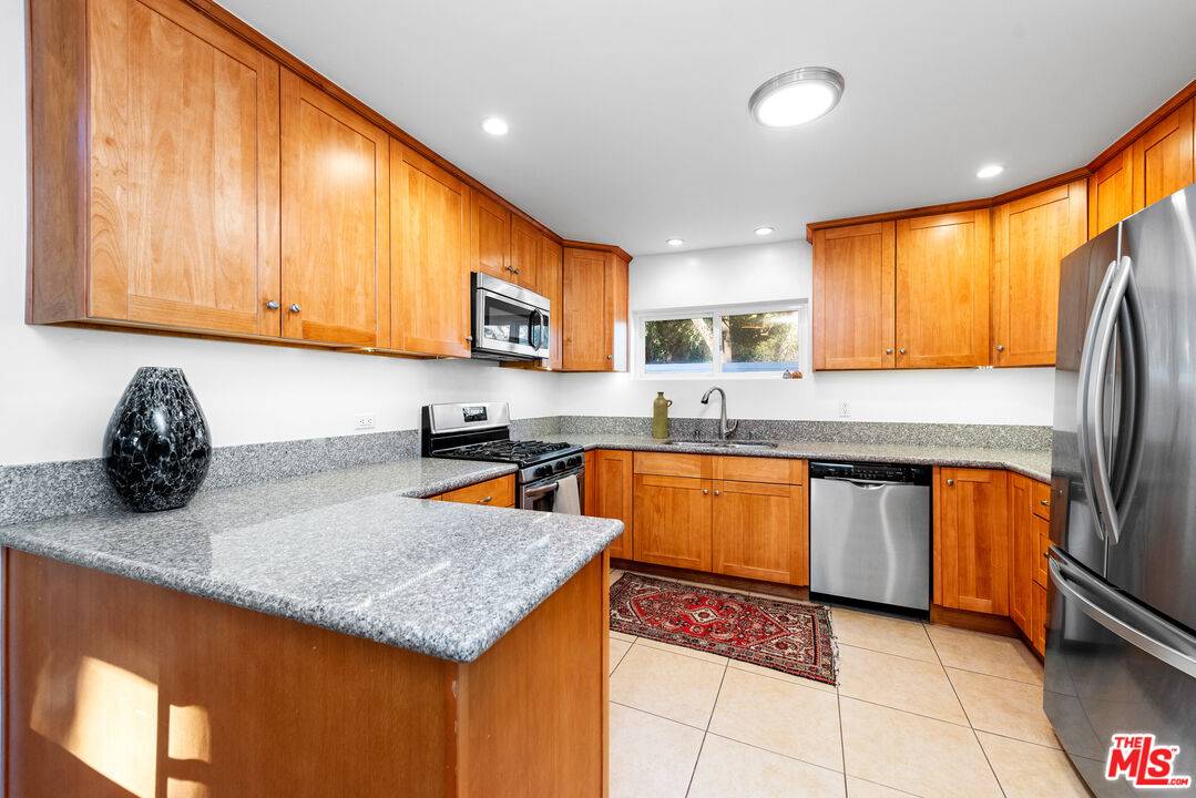 Topanga, CA 90290,19876 Observation Dr