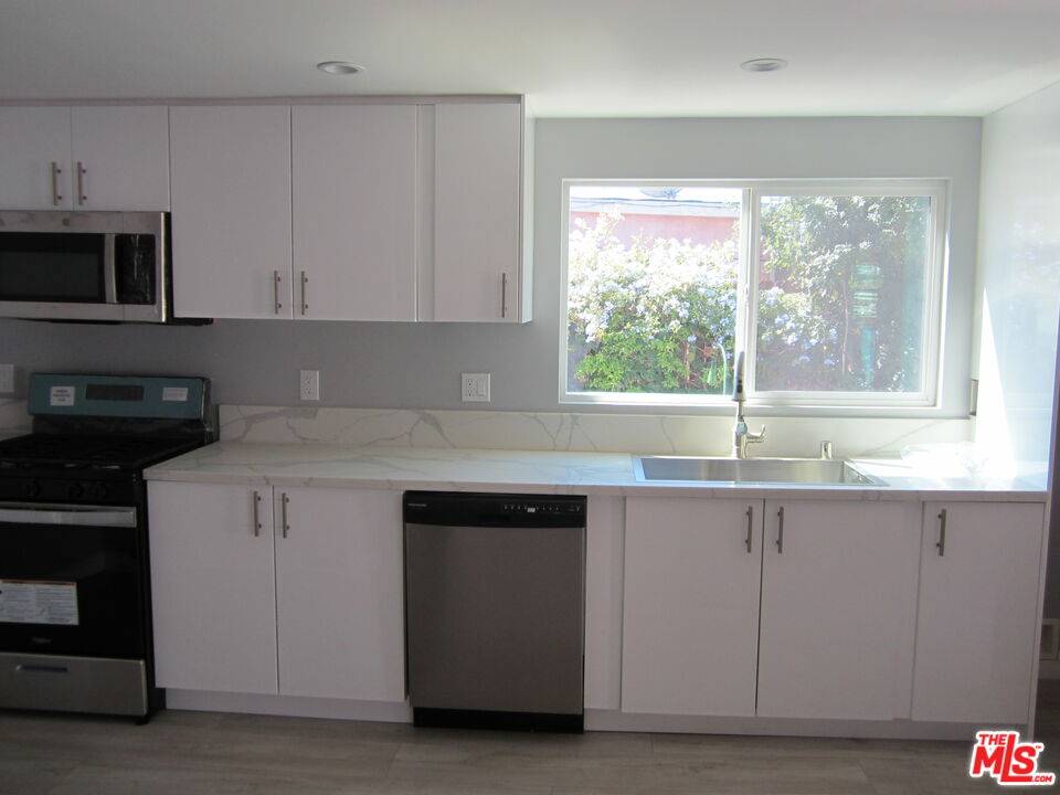 Winnetka, CA 91306,6835 Lubao Ave
