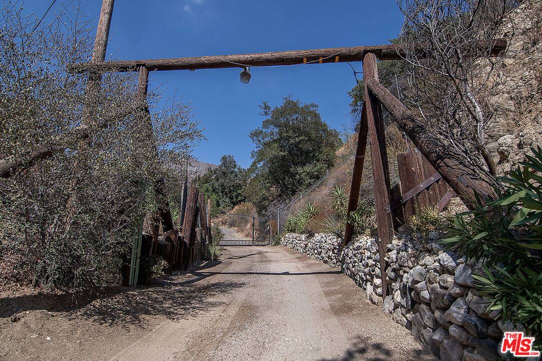 Sylmar, CA 91342,14831 LITTLE TUJUNGA CANYON RD