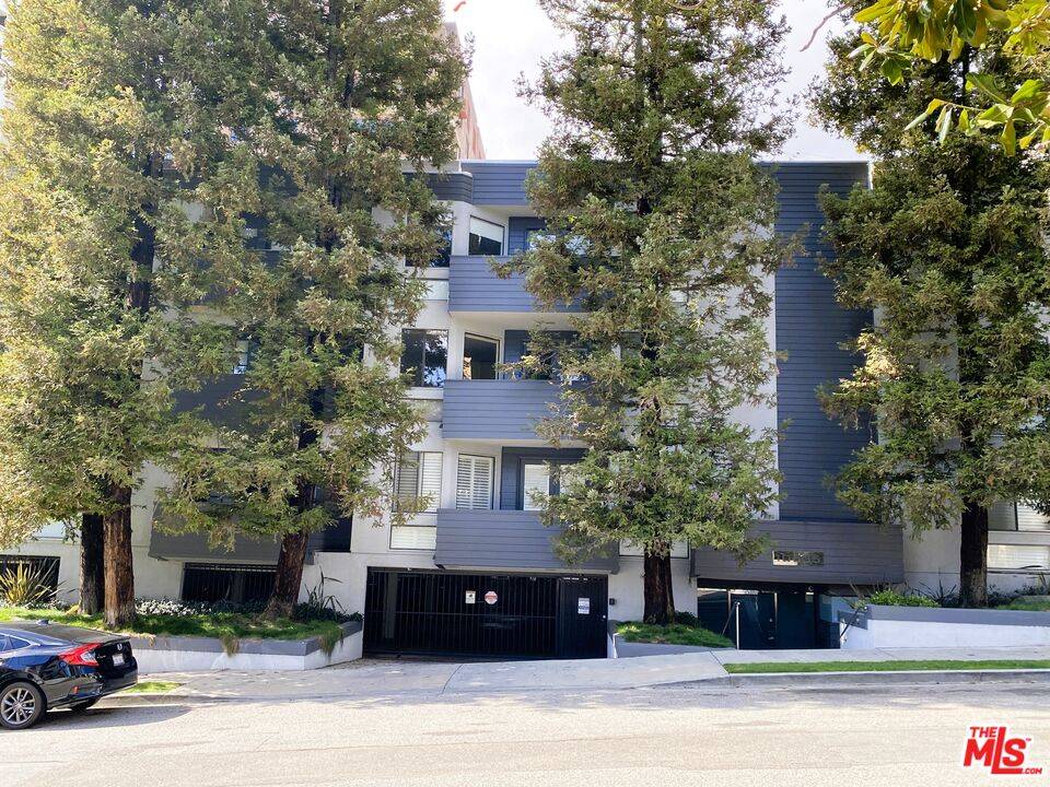 Los Angeles, CA 90024,10535 Ashton Ave #304