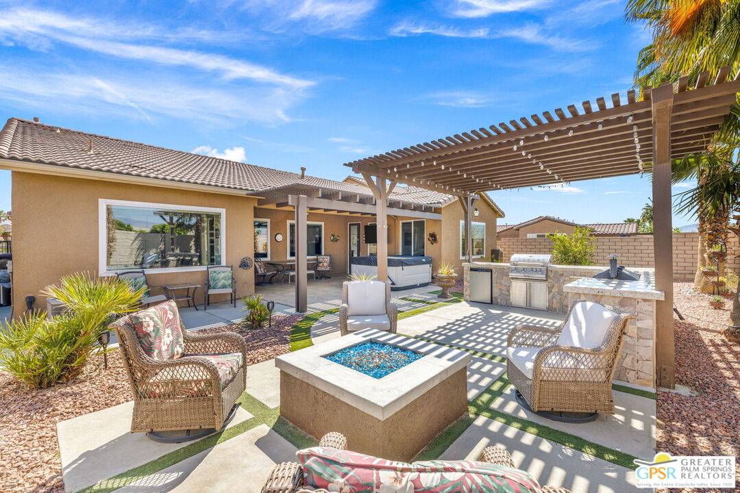 Indio, CA 92203,42765 Ponte Ct