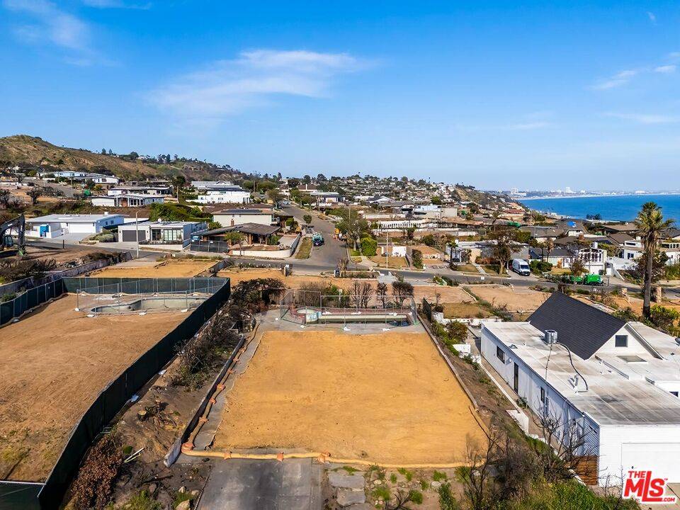 Malibu, CA 90265,3808 Castlerock Rd