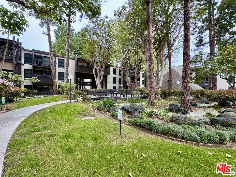Playa Del Rey, CA 90293,7740 Redlands St #M2069