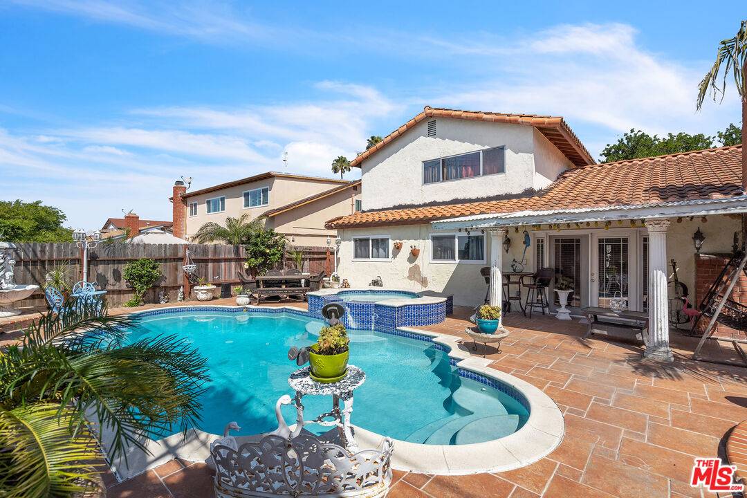 Carson, CA 90746,1782 E Gladwick St
