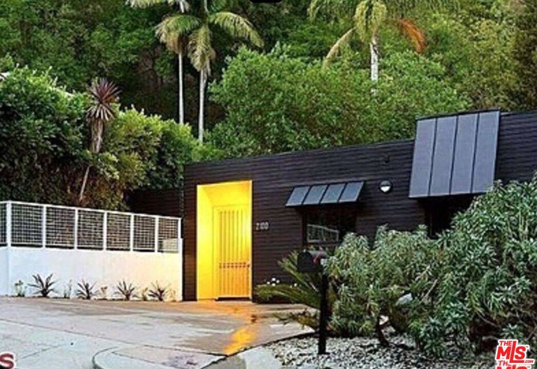 Los Angeles, CA 90077,2100 Roscomare Rd