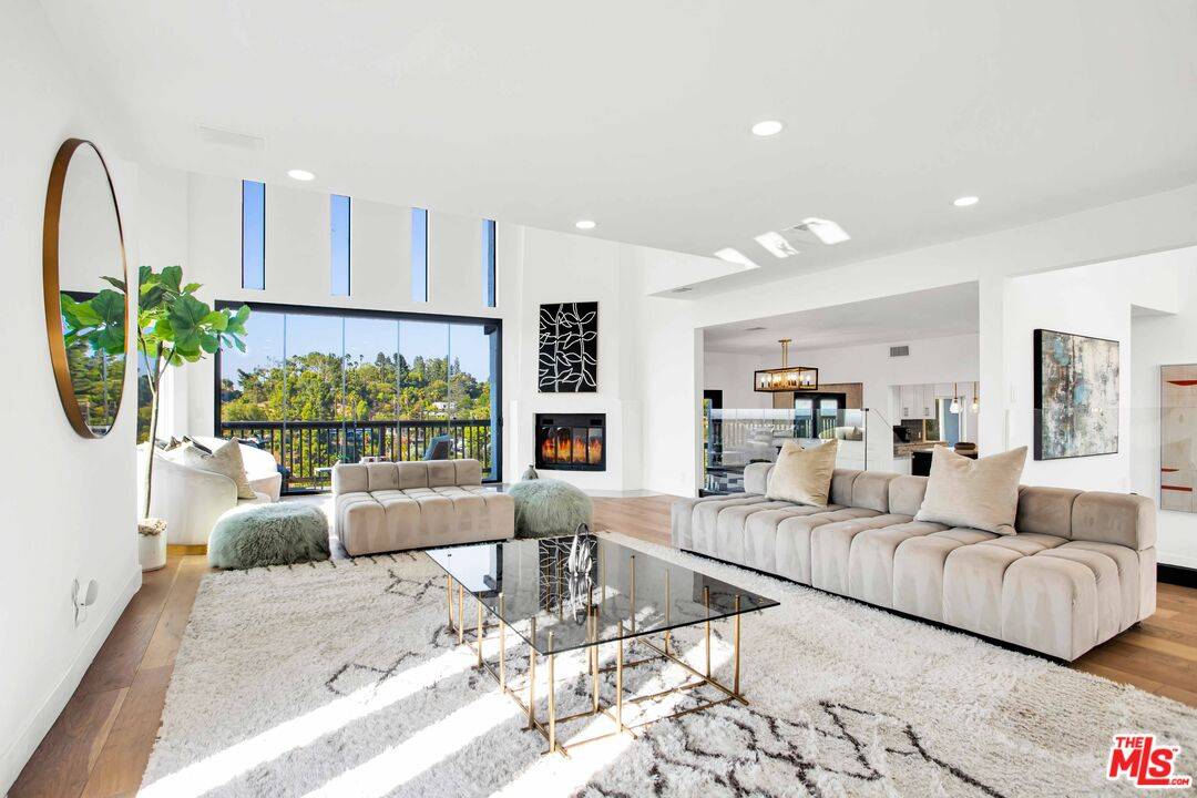 Studio City, CA 91604,11559 Dona Teresa Dr
