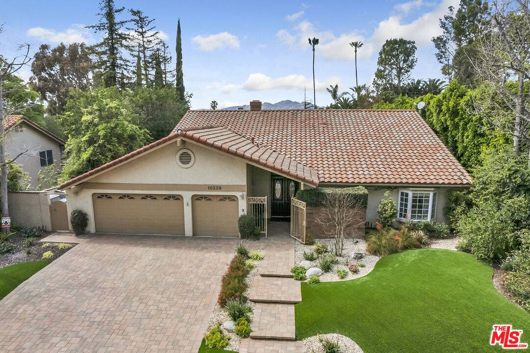 Porter Ranch, CA 91326,10329 Melvin Ave