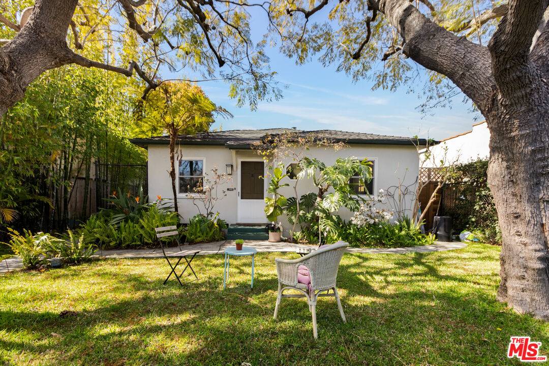 Santa Monica, CA 90404,1453 Centinela Ave