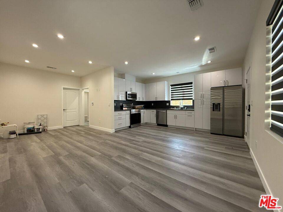 Chatsworth, CA 91311,10229 N Jumilla Ave