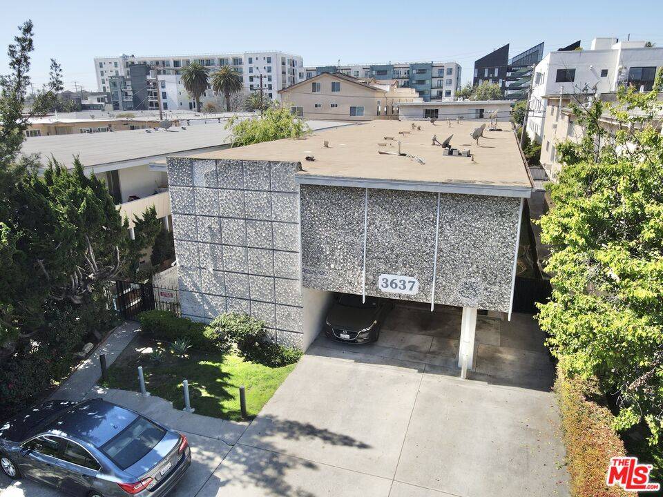 Los Angeles, CA 90034,3637 Mentone Ave