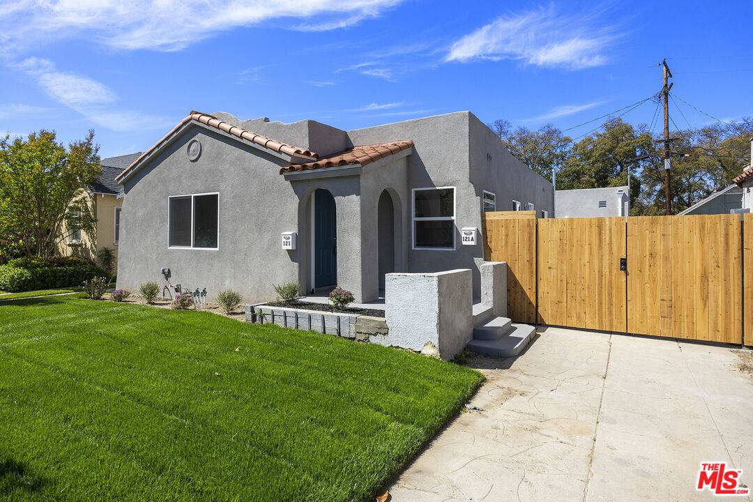 Fullerton, CA 92832,121 W Elm Ave