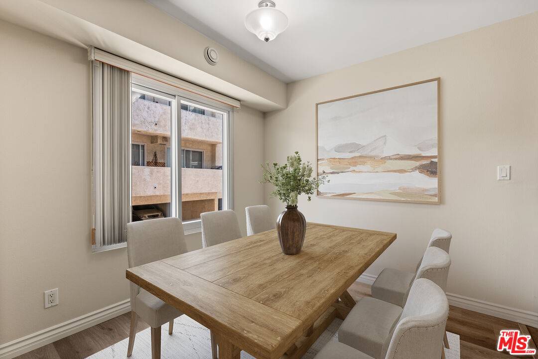Playa Del Rey, CA 90293,8635 Falmouth Ave #112