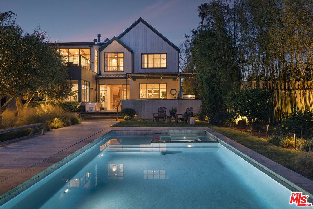 Venice, CA 90291,1215 Appleton Way