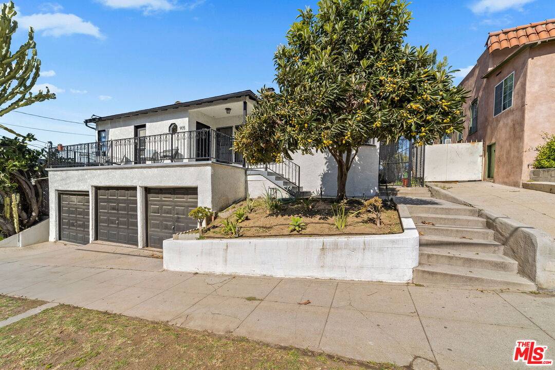 Los Angeles, CA 90029,Manzanita St