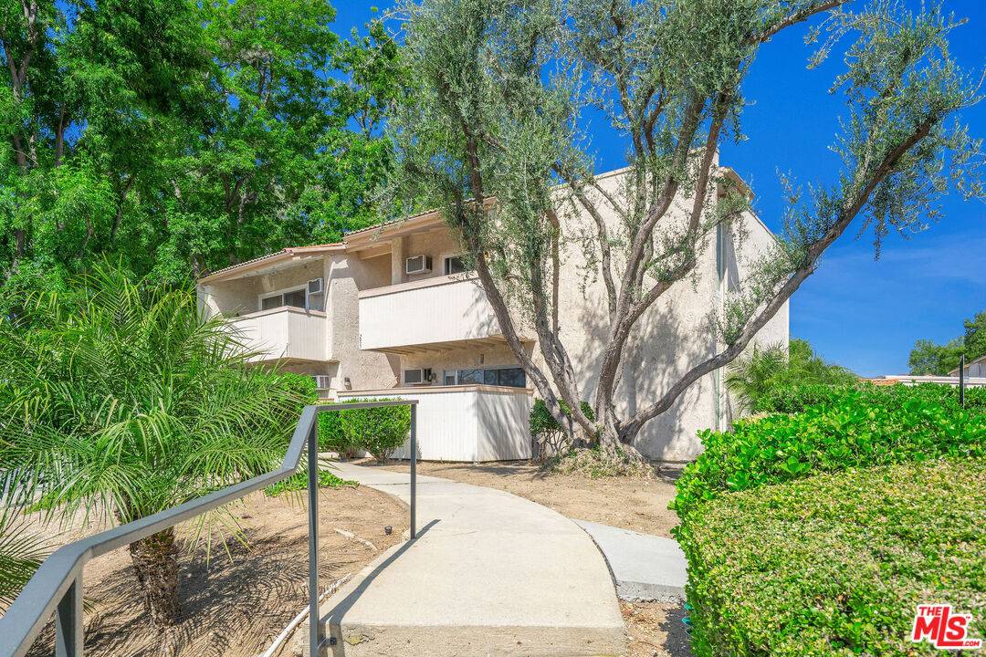Agoura Hills, CA 91301,28915 Thousand Oaks Blvd #185