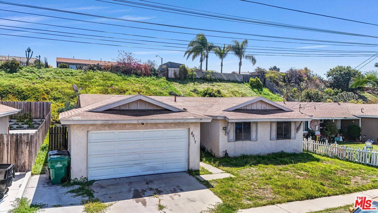 San Diego, CA 92114,8017 Gribble St