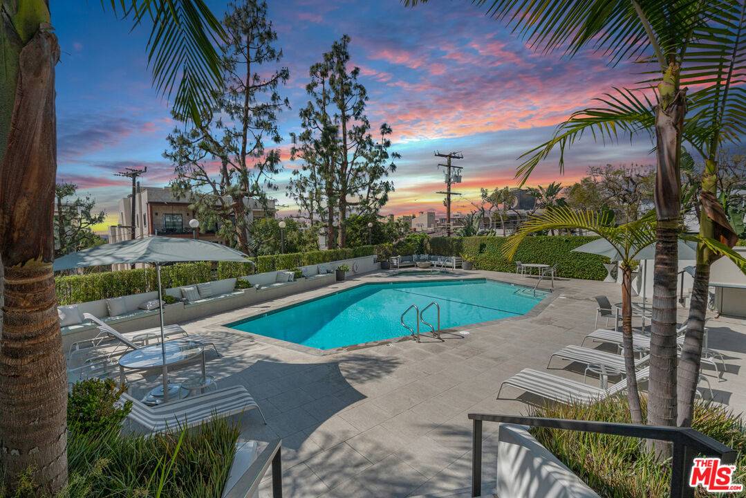 West Hollywood, CA 90069,8787 Shoreham Dr #502