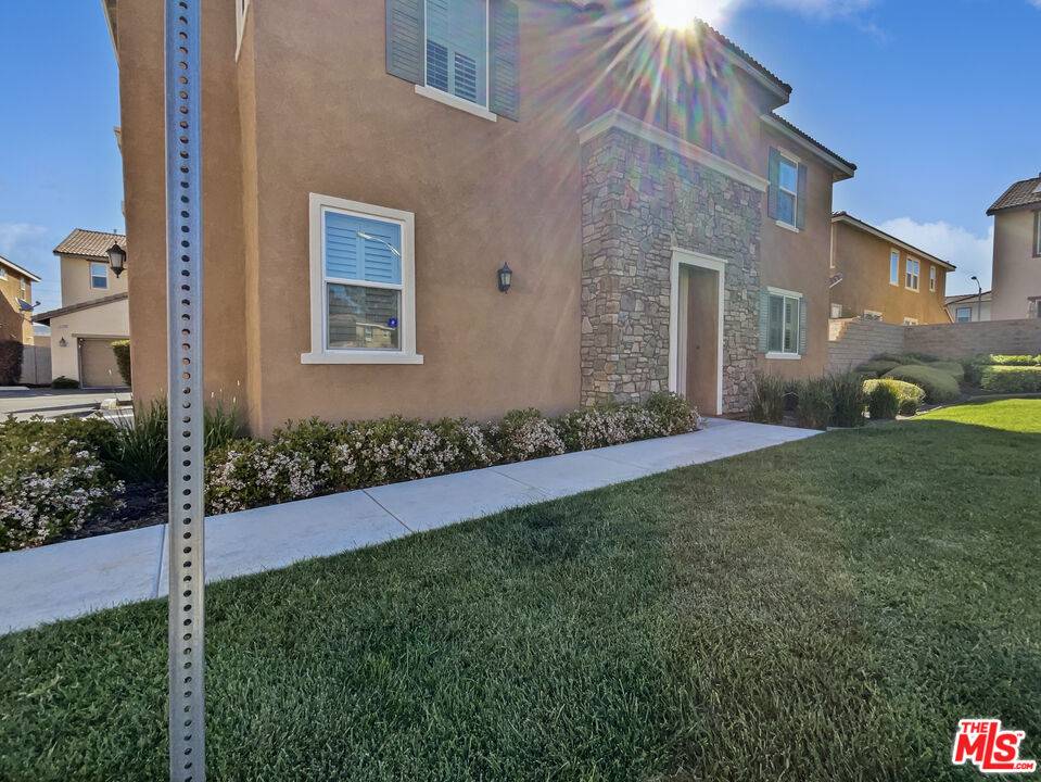 Canyon Country, CA 91351,26944 Trestles Dr
