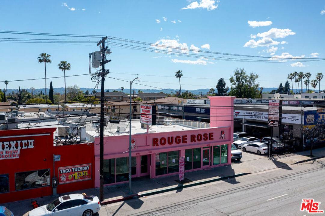 North Hollywood, CA 91605,12734 Sherman Way