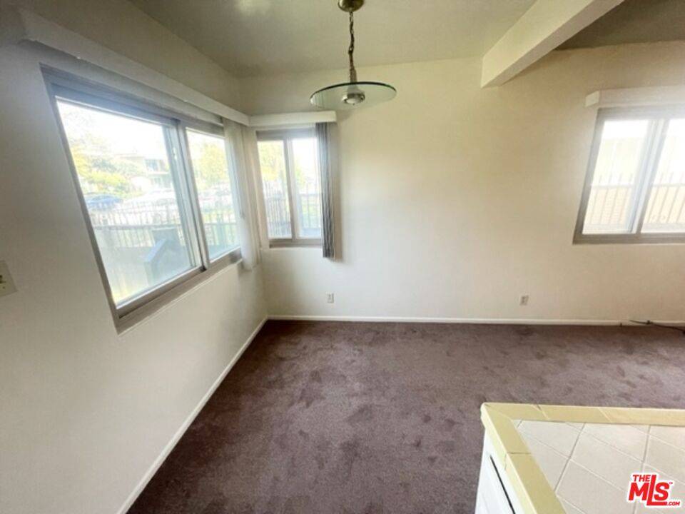 Inglewood, CA 90301,628 S Osage Ave #7