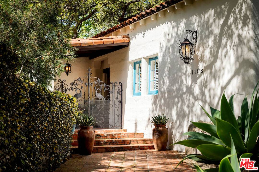 Santa Paula, CA 93060,1158 Woodland Dr
